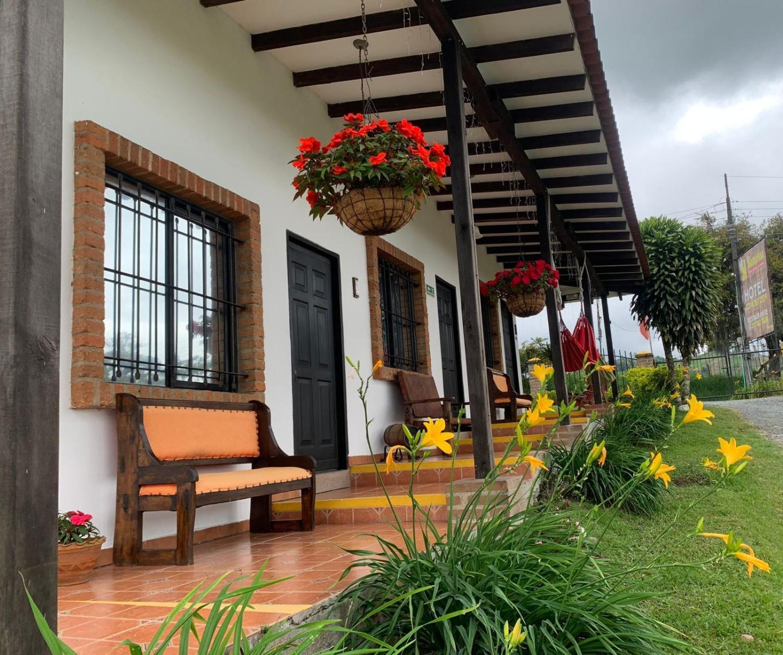 Mamatina Hotel Santa Rosa de Cabal Exterior foto